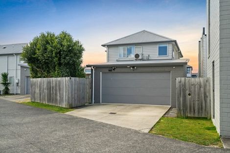 Photo of property in 16 Hakaro Way, Takanini, 2112