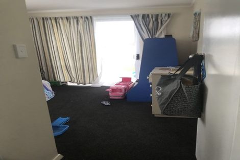 Photo of property in 308 Ruru Place, Camberley, Hastings, 4120