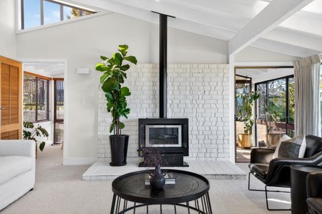 Photo of property in 9 Harvey Road, Bluff Hill, Napier, 4110