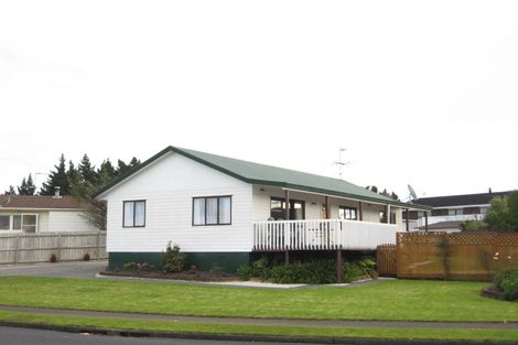 Photo of property in 13 Carnoustie Drive, Wattle Downs, Auckland, 2103
