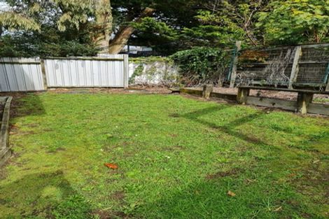 Photo of property in 11 Rerewai Place, Kelston, Auckland, 0602
