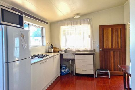 Photo of property in 4 Stratford Drive, Cable Bay, 0420