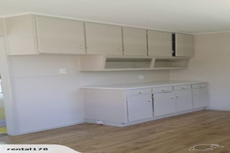 Photo of property in 2/20 Carter Place, Manurewa, Auckland, 2102