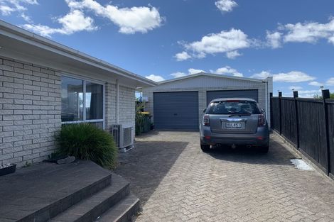 Photo of property in 70 Pohutukawa Drive, Pukete, Hamilton, 3200