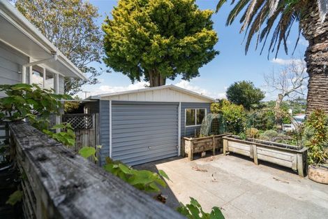 Photo of property in 35 Woodford Avenue, Brookfield, Tauranga, 3110