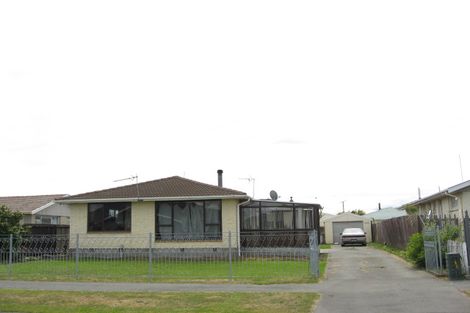 Photo of property in 9 Shetland Street, Woolston, Christchurch, 8062