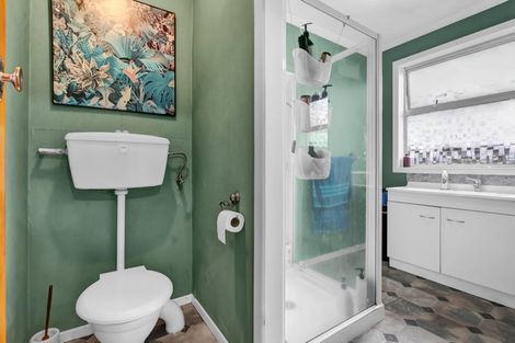 Photo of property in 65 Barrett Street, Westown, New Plymouth, 4310