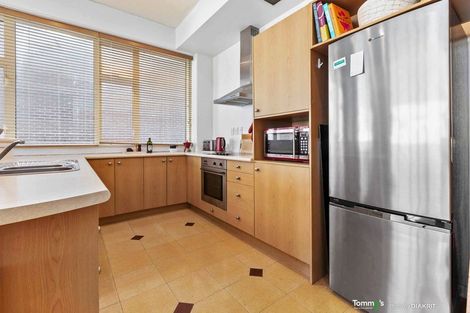 Photo of property in De Vere Apartments, 12/23 Tennyson Street, Te Aro, Wellington, 6011