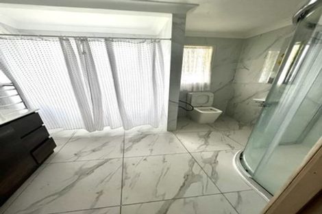 Photo of property in 37 Awaruku Road, Torbay, Auckland, 0630