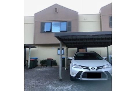 Photo of property in 5n Dryden Place, Mount Wellington, Auckland, 1051