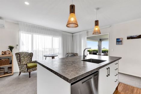 Photo of property in 18a Jules Crescent, Bell Block, New Plymouth, 4312