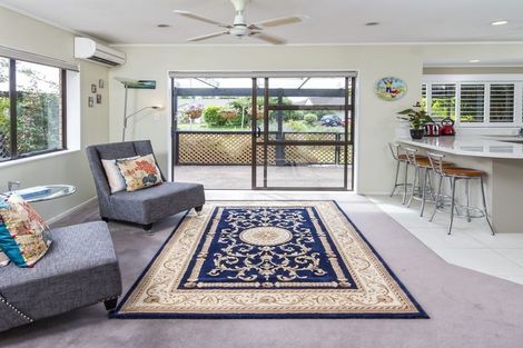 Photo of property in 5 Orohena Close, Northpark, Auckland, 2013