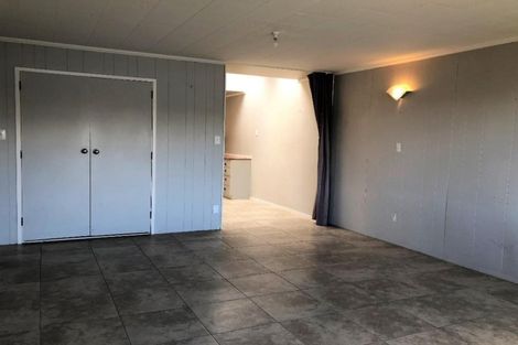 Photo of property in 2/1 Charles Street, Westshore, Napier, 4110