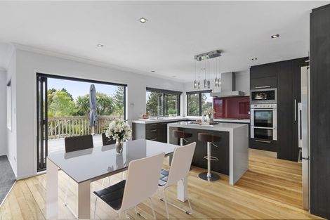 Photo of property in 19 Reydon Place, Cockle Bay, Auckland, 2014