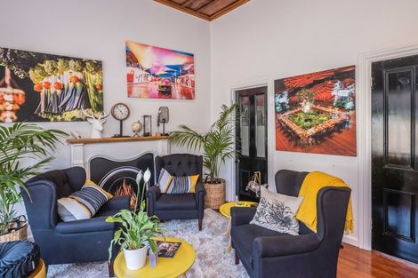 Photo of property in 192 Raumati Road, Raumati Beach, Paraparaumu, 5032