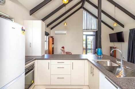 Photo of property in 180a Cornfoot Street, Castlecliff, Whanganui, 4501