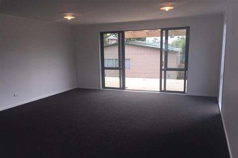 Photo of property in 17a Aronui Terrace, Kelston, Auckland, 0602