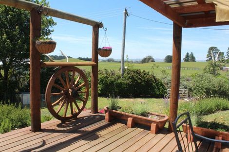 Photo of property in 94 Glengarry Road, Dannevirke, 4978