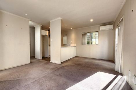 Photo of property in 6/16 Black Rock Road, Newlands, Wellington, 6037