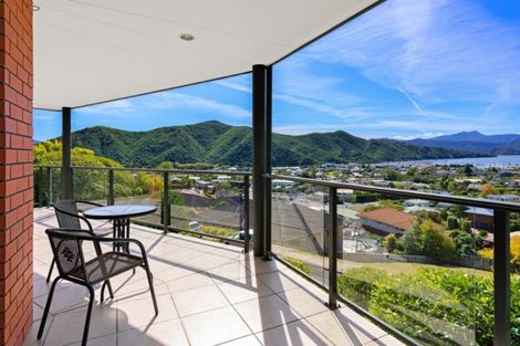 Photo of property in 10 Moana Heights, Waikawa, Picton, 7220
