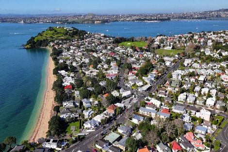 Photo of property in 7 Grahame Street, Devonport, Auckland, 0624