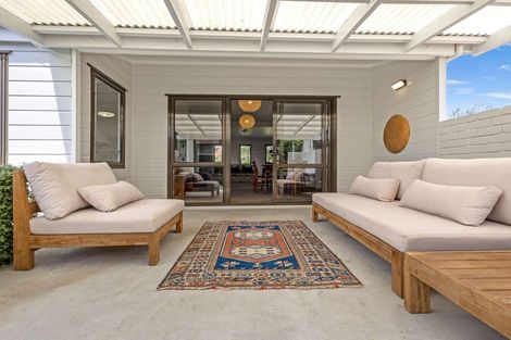 Photo of property in 2 Kathleen Street, Parkvale, Hastings, 4122