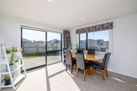 Photo of property in 2 Hickmott Street, Rangiora, 7400