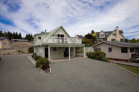 Photo of property in 16 O'neill Place, Lake Tekapo, 7999