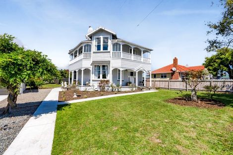 Photo of property in 68 Collins Street, Hawera, 4610