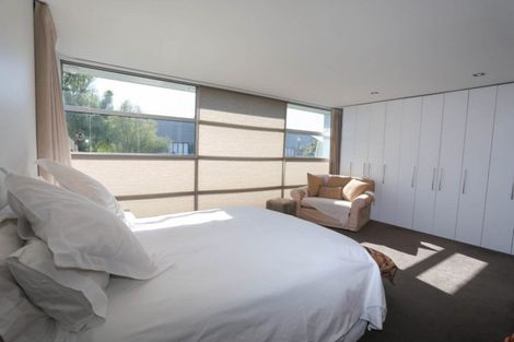 Photo of property in 10 Holly Road, St Albans, Christchurch, 8014