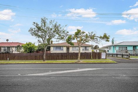 Photo of property in 14 Boundary Road, Clover Park, Auckland, 2019