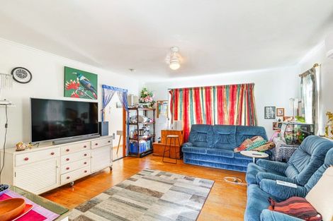 Photo of property in 805 Te Atatu Road, Te Atatu Peninsula, Auckland, 0610