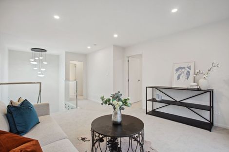 Photo of property in 37b Sorrel Crescent, Bucklands Beach, Auckland, 2012