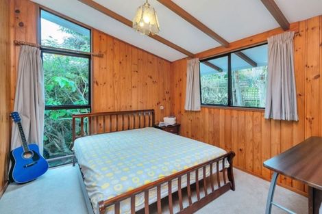 Photo of property in 25 Honeysuckle Lane, Mairangi Bay, Auckland, 0630