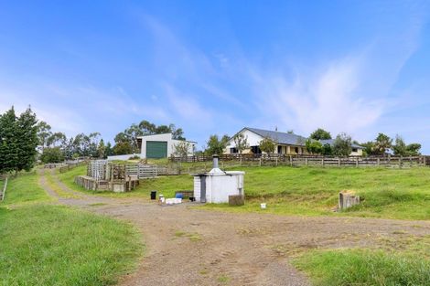 Photo of property in 800 Tuhikaramea Road, Ngahinapouri, Hamilton, 3290