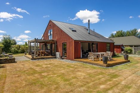 Photo of property in 16 Devon Crescent, Darfield, 7510