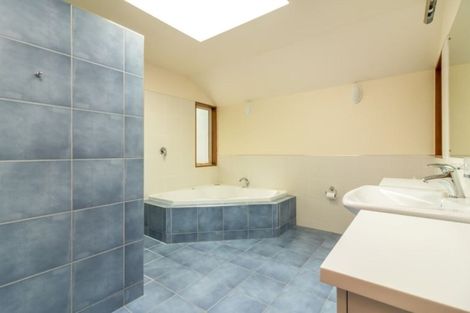 Photo of property in 20 Amoka Crescent, Parklands, Christchurch, 8083