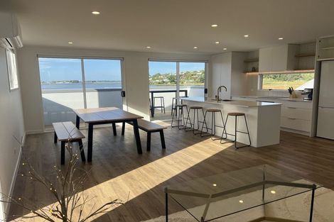 Photo of property in 33 Hinaki Street, Poike, Tauranga, 3112