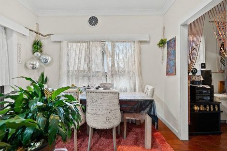 Photo of property in 49 Kautami Avenue, Papatoetoe, Auckland, 2025