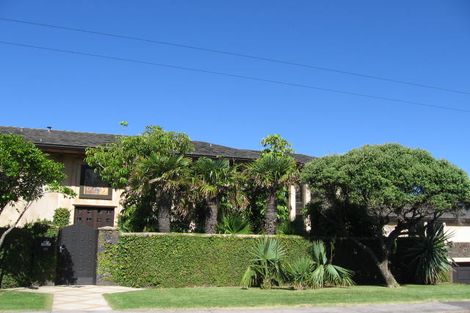 Photo of property in 29 Muritai Road, Milford, Auckland, 0620