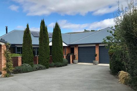 Photo of property in 4 Pisa Moorings Road, Mount Pisa, Cromwell, 9383