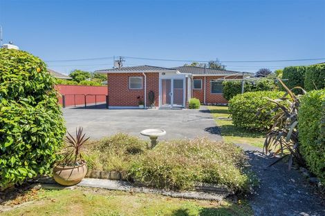 Photo of property in 19 Saint Annes Street, Levin, 5510