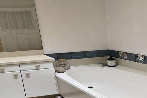 Photo of property in 11 Nottingham Road, Omokoroa, 3114