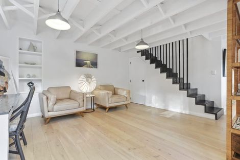 Photo of property in 80 Waima Crescent, Titirangi, Auckland, 0604