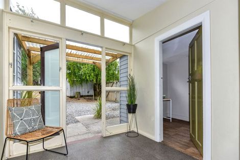 Photo of property in 52 Bowhill Road, New Brighton, Christchurch, 8083