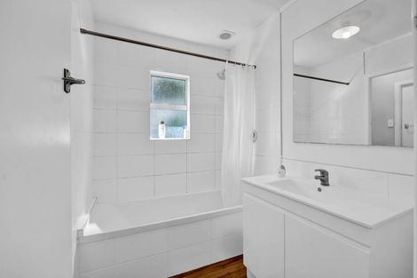 Photo of property in 3 Elizabeth Place, Ferndale, New Plymouth, 4310
