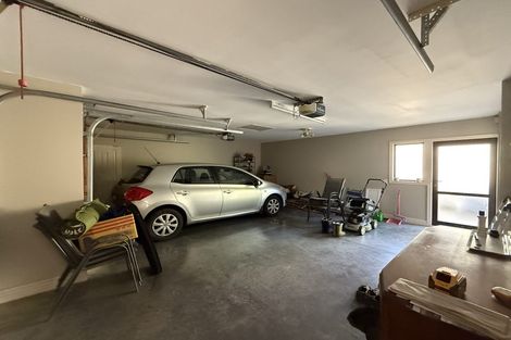 Photo of property in 11 Dunvegan Rise, East Tamaki Heights, Auckland, 2016