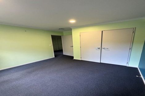 Photo of property in 7 Luna Place, Henderson, Auckland, 0612