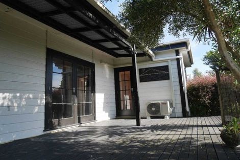 Photo of property in 1 Trig Hill Terrace, Waikanae Beach, Waikanae, 5036