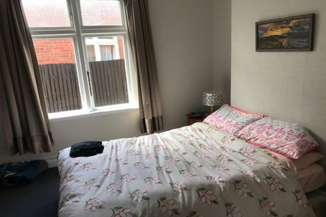 Photo of property in 43 Hargest Crescent, Saint Kilda, Dunedin, 9012